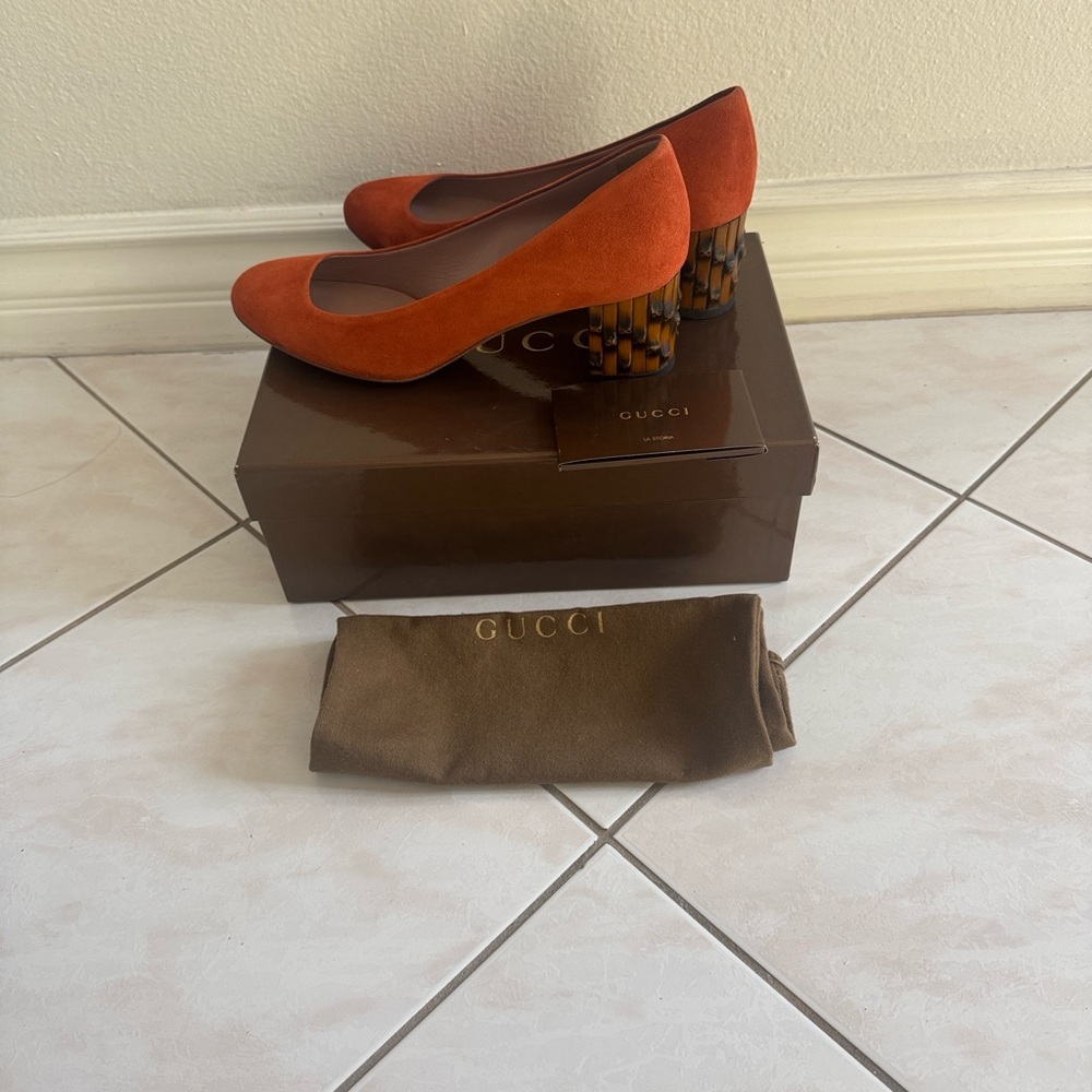 Gucci Orange Suede chunk heels 40 ER